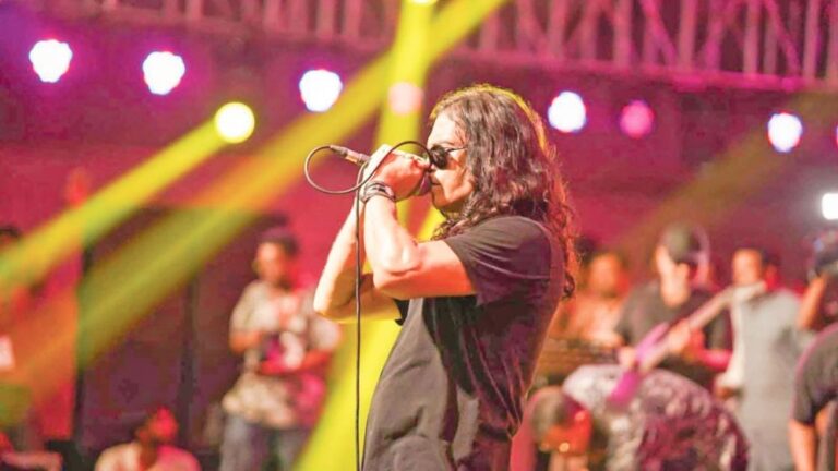 Ark band vocalist Hasan responds after water bottles thrown at him during Dhaka concert