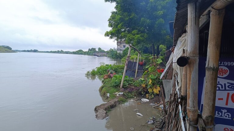 Severe erosion at Morichap River threatens Ashashuni town and homes amid ineffective mitigation efforts