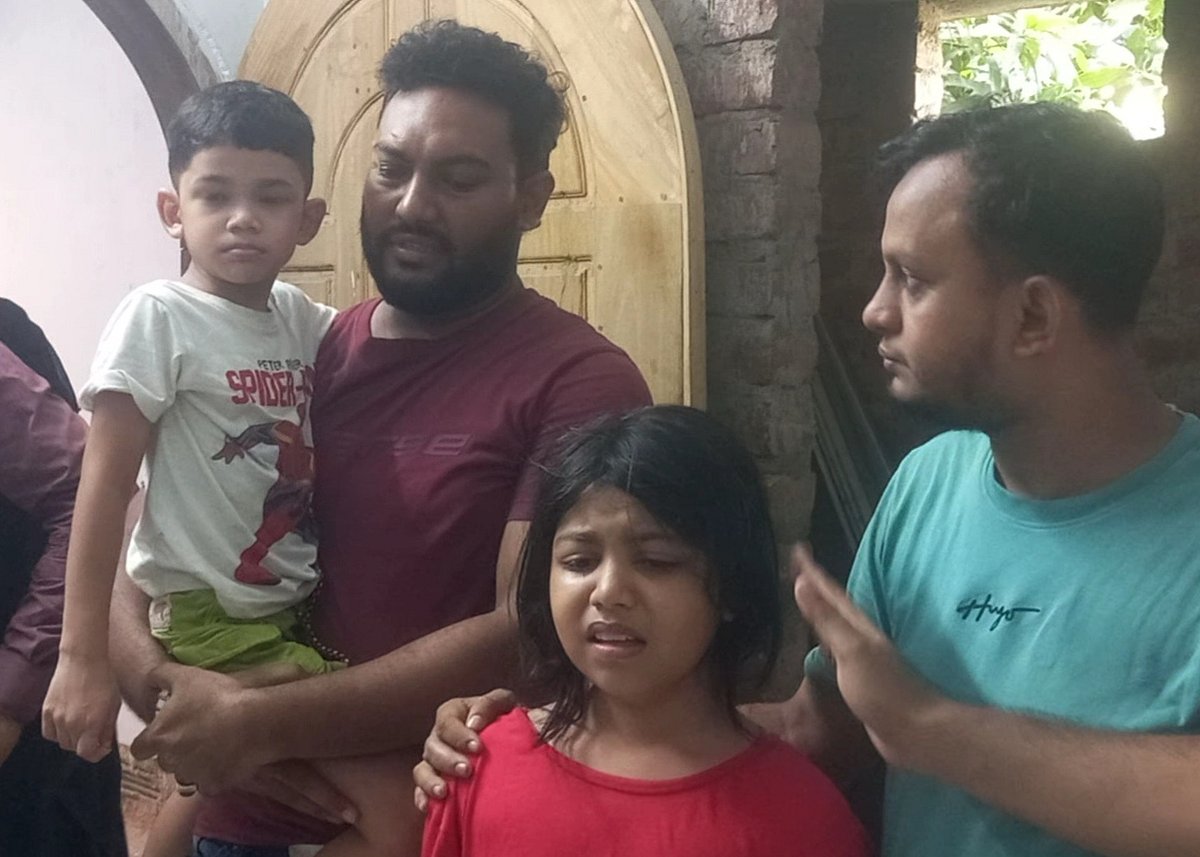 Five Bangladeshis among nine dead in deadly Kolkata hotel fire