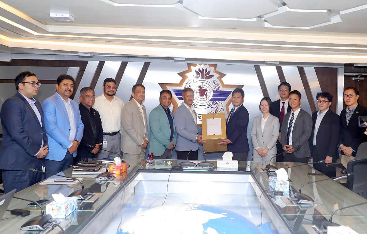 Japanese firm submits proposal to operate and maintain Hazrat Shahjalal International Airport Third Terminal