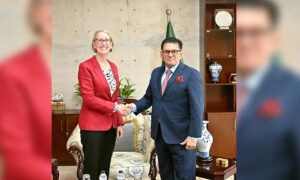 British High Commissioner Sarah Cooke Discusses UN Priorities and Rohingya Crisis with Foreign Minister Khalilur Rahman