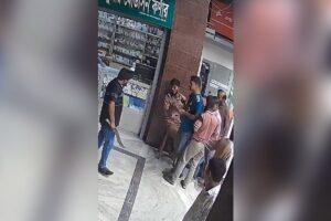 Security guard threatened with knife at Rajshahi diagnostic center after warning patients about brokers