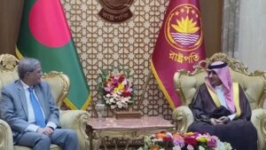 সৌদি রাষ্ট্রদূতের সঙ্গে রাষ্ট্রপতির সাক্ষাৎ, জ্বালানি ও বিনিয়োগ সহযোগিতা বৃদ্ধির আহ্বান