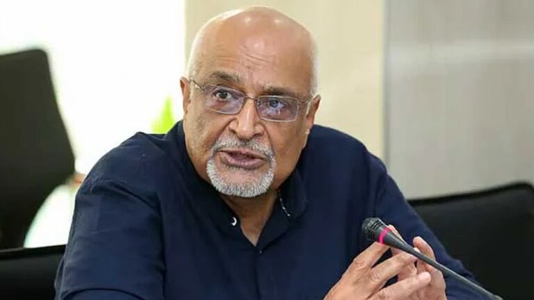 সরকারের সদিচ্ছা থাকলেও রাজনৈতিক সাহসের ঘাটতি ও সমন্বয়হীনতা দৃশ্যমান ড দেবপ্রিয় ভট্টাচার্য