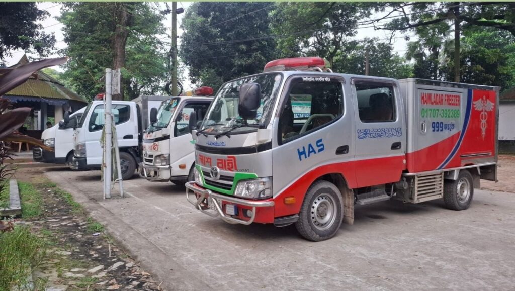 সৌদি আরবে অগ্নিকাণ্ডে নিহত নওগাঁর সাত প্রবাসীর মরদেহ গ্রামে পৌঁছেছে স্বজনদের আহাজারি