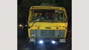 খুলনায় ট্রাকচাপায় একই পরিবারের তিনজন নিহত