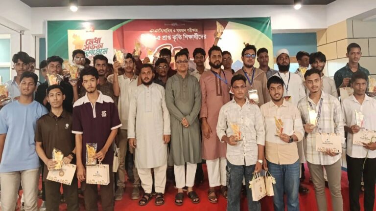 এসএসসি উত্তীর্ণদের আত্মতুষ্টি ঝেড়ে ফেলে উচ্চশিক্ষার প্রস্তুতিতে মনোযোগী হওয়ার আহ্বান ডাকসু জিএস ফরহাদের