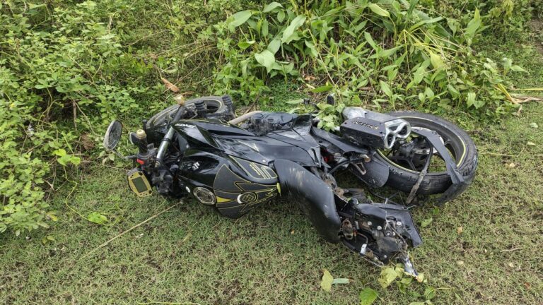 উখিয়ায় প্রাইভেটকার ও মোটরসাইকেলের সংঘর্ষে যুবক নিহত আহত ১