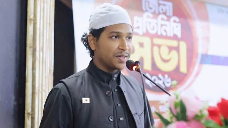 গাইবান্ধায় আপত্তিকর অবস্থায় আটক ছাত্র নেতাকে ৭ লাখ টাকা দেনমোহরে বিয়ে সম্পন্ন