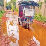 সোনারগাঁয়ে বেহাল দশায় তালতলা-আমবাগ সড়ক চরম ভোগান্তিতে হাজারো মানুষ