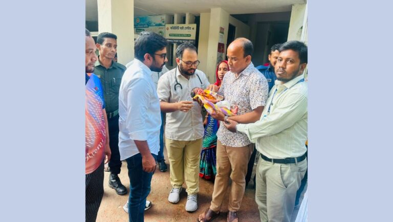 বামনায় ব্যাগে পরিত্যক্ত নবজাতককে উন্নত চিকিৎসার জন্য ঢাকায় প্রেরণ