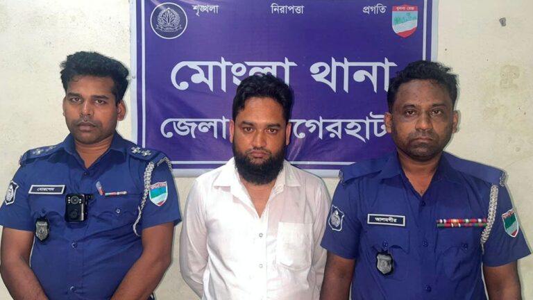 প্রতিমন্ত্রীর নাম ও পদবি ব্যবহার করে প্রতারণা মোংলায় যুবক গ্রেপ্তার