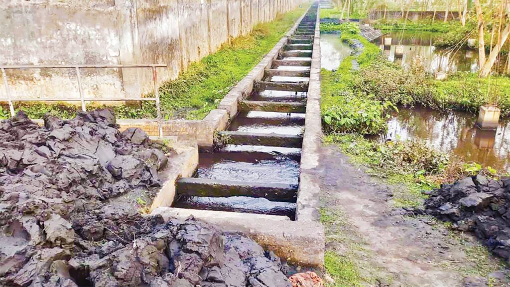 বড়পুকুরিয়া খনির বর্জ্য পানি থেকে কয়লার গুঁড়া আহরণ ও বাণিজ্য রোধে সরকারি হস্তক্ষেপের দাবি