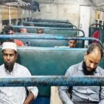 চলন্ত ট্রেনের বগিতে আগুন, আতঙ্কে যাত্রীরা