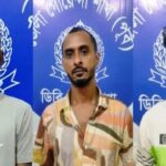 নেত্রকোনায় অনলাইন জুয়াড়ি চক্রের তিন সদস্য আটক জব্দ মোবাইল ও আলামত