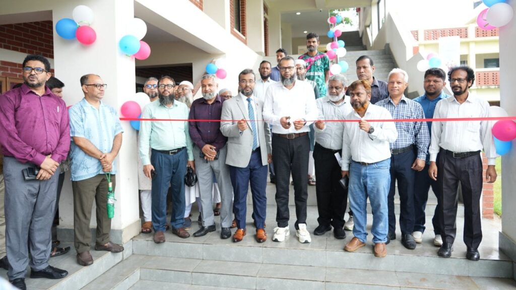 পবিপ্রবিতে ছয়টি নতুন স্থাপনার উদ্বোধন করলেন উপাচার্য