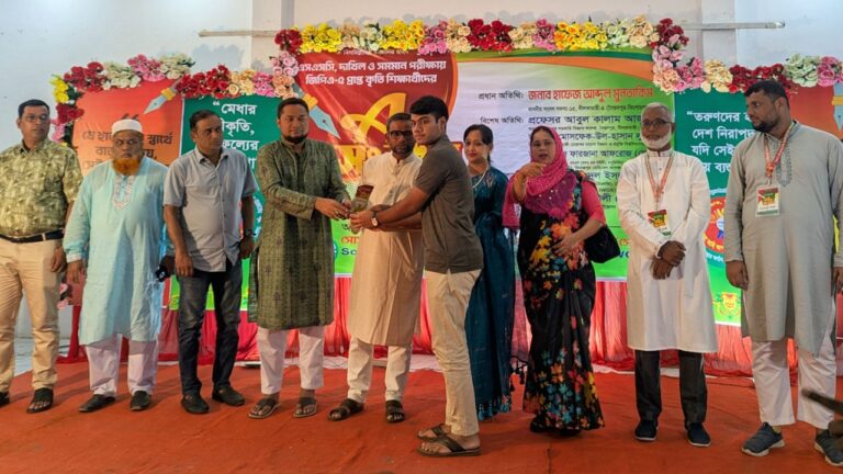 সৈয়দপুরে এসএসসি ও সমমান পরীক্ষায় জিপিএ-৫ প্রাপ্ত ২২৫ শিক্ষার্থীকে সংবর্ধনা