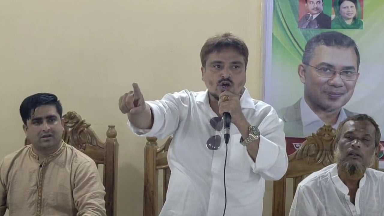 টেকনাফের আইনশৃঙ্খলা পরিস্থিতি নিয়ে যুবদল নেতার সমালোচনার মুখে ওসি