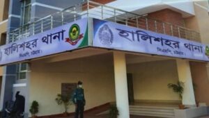 চট্টগ্রামে পরিবহন শ্রমিকদের সংঘর্ষে ওসিসহ আহত ১০