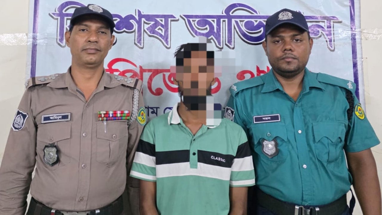 চট্টগ্রামে এইচএসসি পরীক্ষার্থীকে চাপা দিয়ে হত্যার ঘটনায় ক্রেনচালক গ্রেপ্তার
