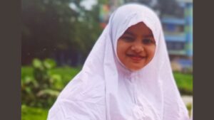 সুনামগঞ্জের বৌলাই নদীতে হাউসবোট থেকে পড়ে শিশু নিখোঁজ উদ্ধারে অভিযান চলমান
