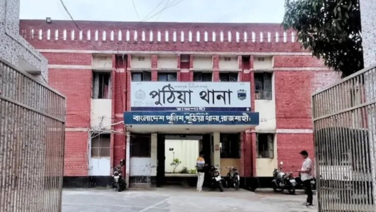 রাজশাহীর পুঠিয়ায় ড্রামট্রাকের ধাক্কায় ভ্যানচালক নিহত আহত ১