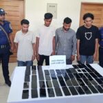 ফকিরহাটে ৫৯টি চোরাই মোবাইলসহ আটক ৪, আইএমইআই পরিবর্তনের তথ্য ফাঁস
