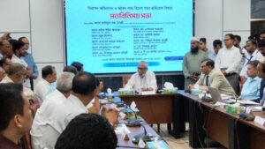 বিনা খরচে কর্মী পাঠাবে সরকার, দালাল চক্র দমনে কঠোর হুঁশিয়ারি প্রবাসী কল্যাণ মন্ত্রীর