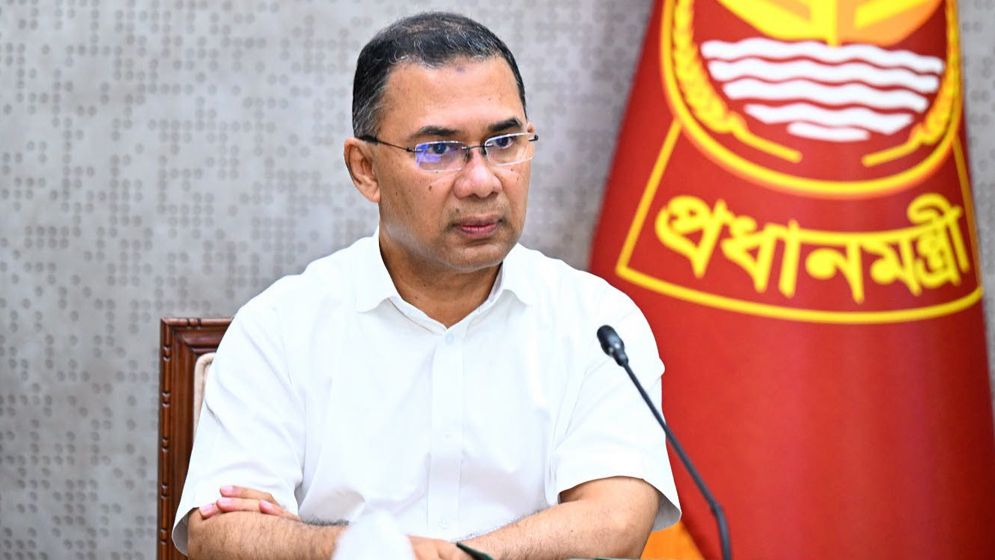 সরকারি ভবনে সৌরবিদ্যুৎ ব্যবহারের নির্দেশ প্রধানমন্ত্রীর জ্বালানি সংকট মোকাবিলায় নতুন কর্মপরিকল্পনা