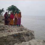 ব্রহ্মপুত্রের গ্রাসে চিলমারীর আশ্রয়ণ প্রকল্প বিলীন গৃহহীন অর্ধশতাধিক পরিবার