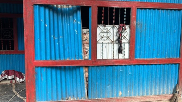 রায়পুরায় আধিপত্য বিস্তারকে কেন্দ্র করে খুনের পর বাড়িঘর ও দোকানে ব্যাপক লুটপাট