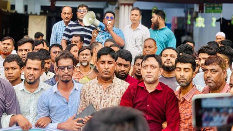 নাহিদ ও হাসনাত জাতির সঙ্গে গাদ্দারি করেছেন নন্দীগ্রামের সমাবেশে দাবি বিএনপি নেতার