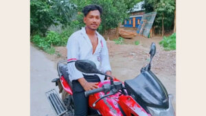 নরসিংদীতে পূর্ব বিরোধের জেরে যুবককে কুপিয়ে হত্যা