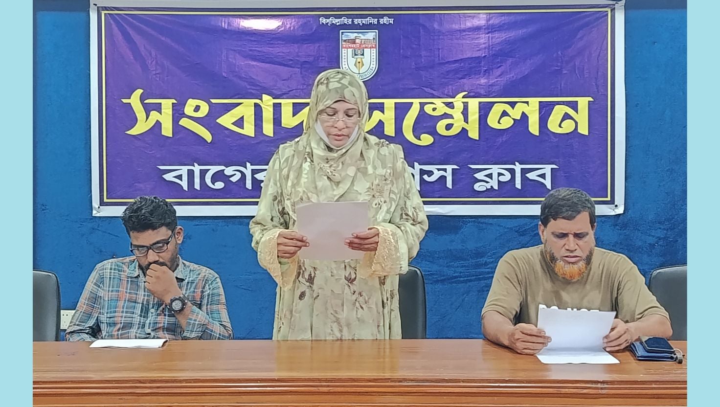 বাগেরহাটে আদালতের নিষেধাজ্ঞা অমান্য করে প্রবাসীর জমি দখলের অভিযোগ