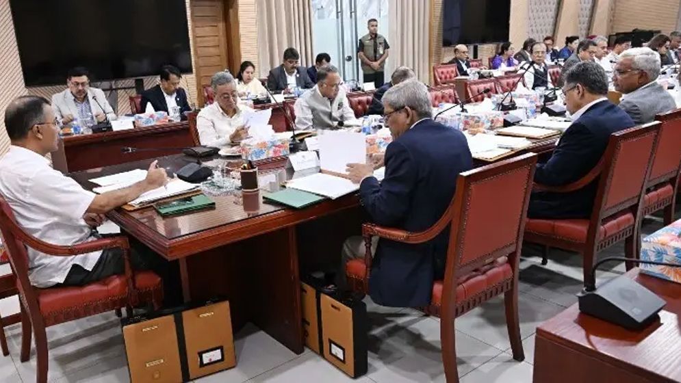 সরকার গঠনের ১৮৫ দিনের মাথায় মন্ত্রিসভায় রদবদল ও চার নতুন মন্ত্রীর শপথ