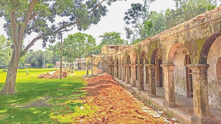 সাঘাটায় শতবর্ষী ভরতখালী উচ্চ বিদ্যালয় রক্ষায় স্থানীয় পরিবারের অর্ধকোটি টাকার সংস্কার উদ্যোগ