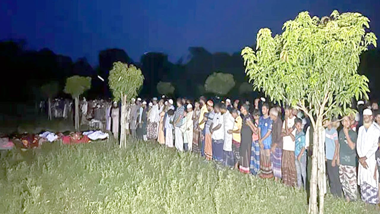 চাঁপাইনবাবগঞ্জে নদীতে ডুবে পাঁচ শিশুর মৃত্যু, পারিবারিক কবরস্থানে দাফন সম্পন্ন