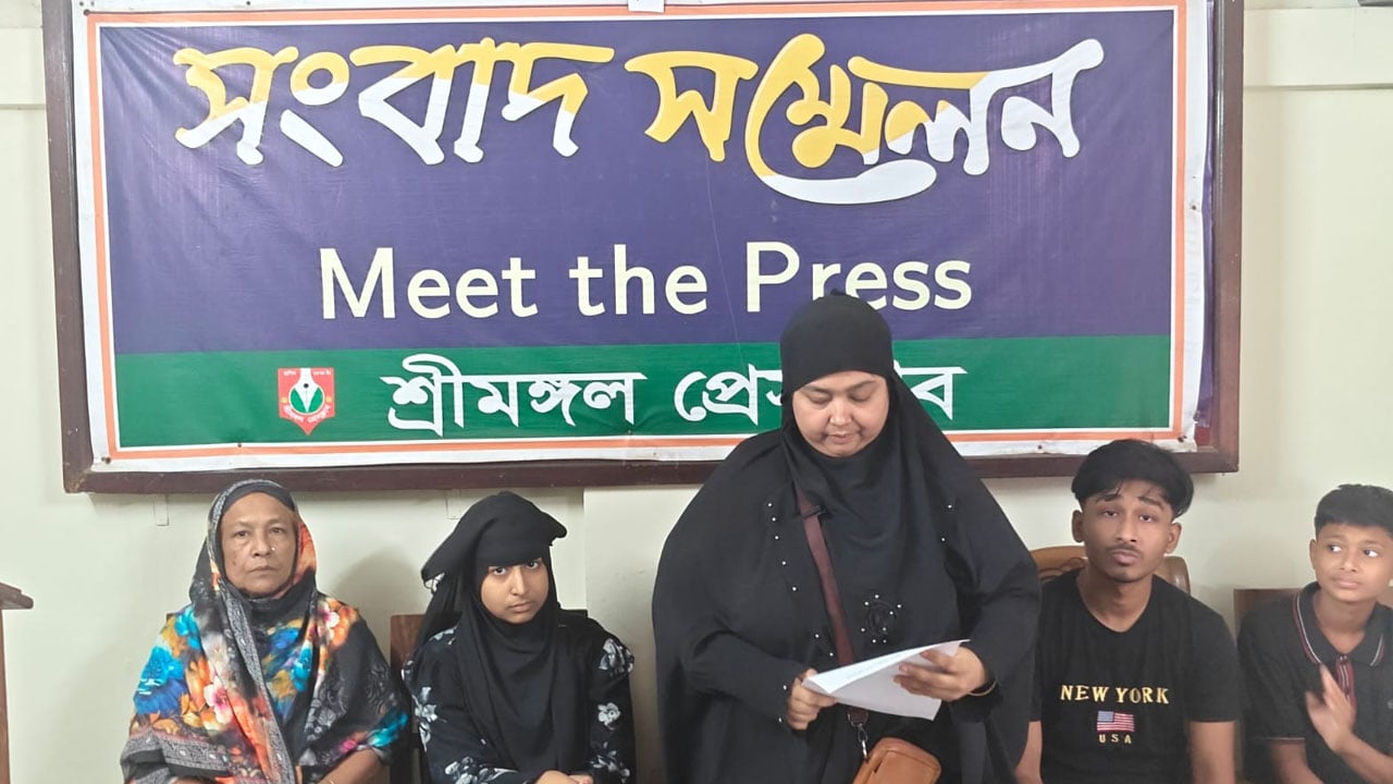 সম্পত্তি থেকে বঞ্চিত করার অভিযোগ প্রতিবন্ধী বিধবার বিচার চেয়ে সংবাদ সম্মেলন