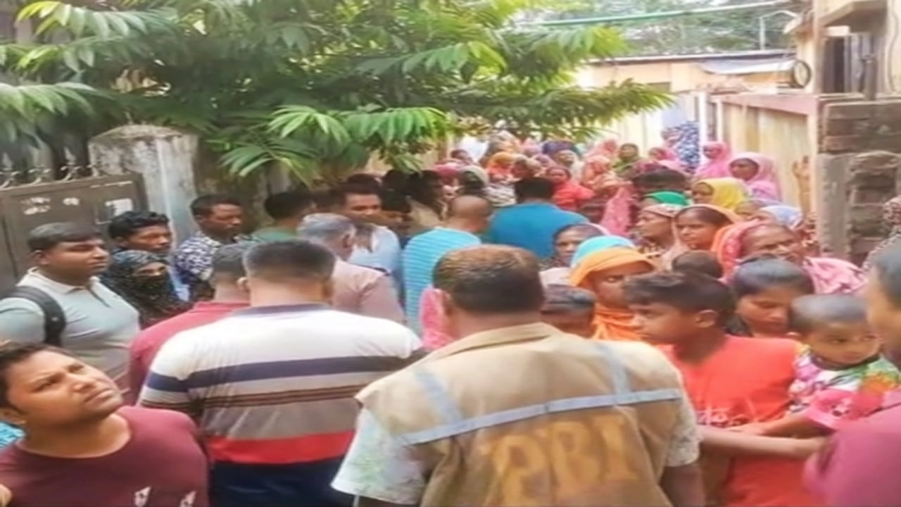 জামালপুরে তালাবদ্ধ ফ্ল্যাট থেকে গৃহবধূর লাশ উদ্ধার, অবরুদ্ধ দুই শিশু জীবিত উদ্ধার