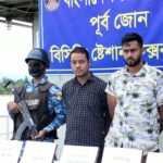 কক্সবাজারে ৩১ ভরি স্বর্ণসহ দুই চোরাচালানকারী আটক