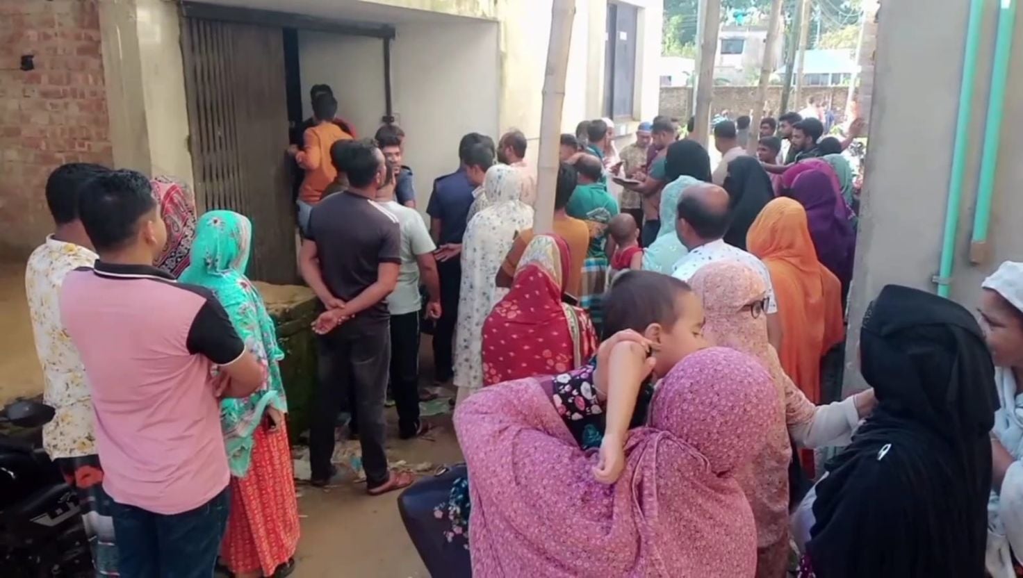 নেত্রকোণায় ভাড়া বাসা থেকে যুবকের রক্তাক্ত লাশ উদ্ধার