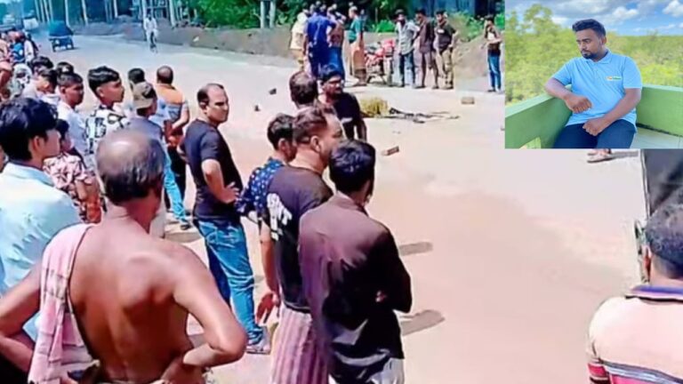 সাতক্ষীরায় ট্রাকচাপায় ভ্যান আরোহী নিহত