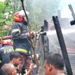 ভোলার দৌলতখানে বৈদ্যুতিক শর্টসার্কিট থেকে অগ্নিকাণ্ডে দুই বসতঘর ভস্মীভূত