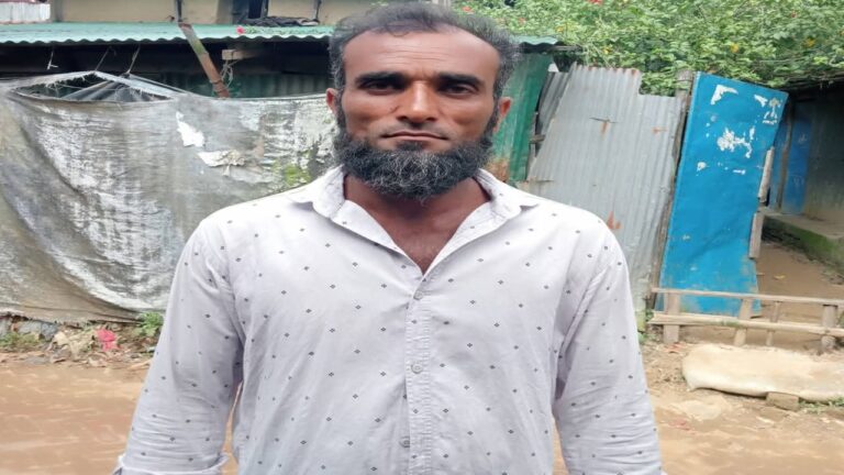 উখিয়ায় নাফ নদীতে মাইন বিস্ফোরণে জেলের পা বিচ্ছিন্ন