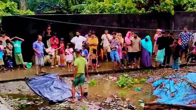 নোয়াখালীর বেগমগঞ্জে পুকুর থেকে অজ্ঞাত যুবকের লাশ উদ্ধার
