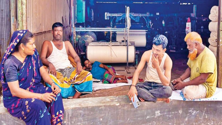 গ্যাস ও বিদ্যুৎ সংকটে নরসিংদীর শিল্পাঞ্চলে স্থবিরতা, প্রতিদিন ৫০০ কোটি টাকার ক্ষতি