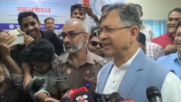 গণহত্যাকারীদের রাজনীতিতে ফেরার সুযোগ নেই, কক্সবাজারে স্বরাষ্ট্রমন্ত্রী