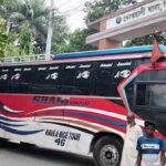 শ্রমিক নেতা আটকের প্রতিবাদে দিনাজপুরে অনির্দিষ্টকালের বাস ধর্মঘট ও থানা ঘেরাও