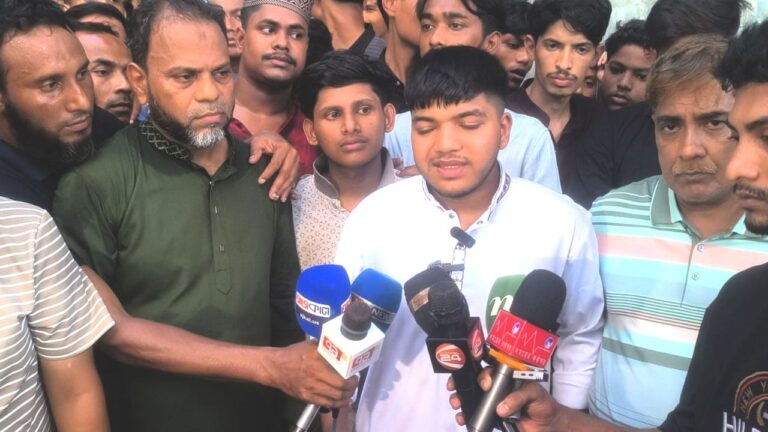 ইতালিতে নৃশংসভাবে নিহত নোয়াখালীর একই পরিবারের তিনজনের মরদেহ দাফন সম্পন্ন