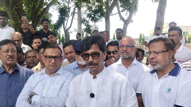 হাওরে দেশীয় মাছের উৎপাদন বাড়াতে মিঠা পানির অভয়াশ্রম গড়ে তুলবে সরকার